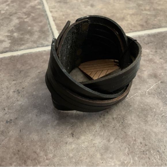 NWT MATR BOOMIE 2” Brown Leather Wrap Style Bracelet w/ Snaps - Picture 3 of 11